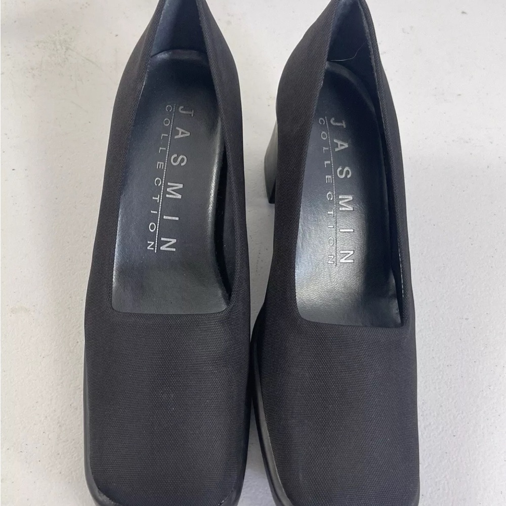 Black Heels with Classic Design